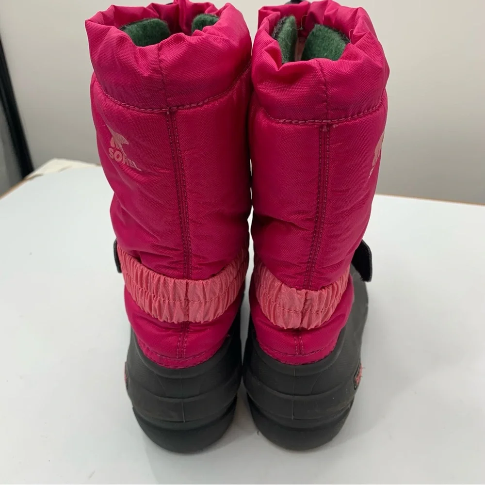 Sorel Girl’s Pink Flurry Boots SZ 1